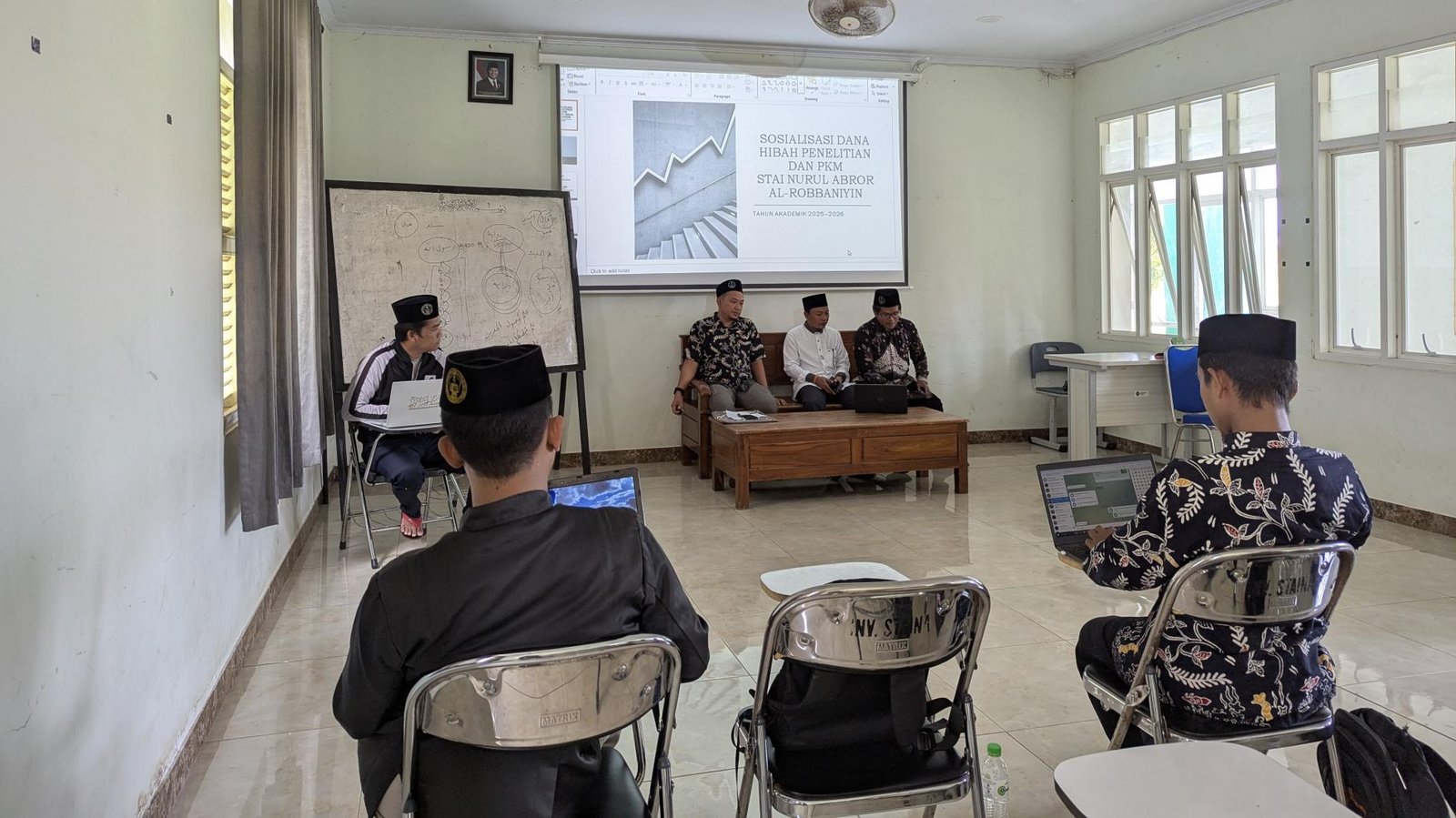 DUKUNG INOVASI DOSEN, STAI NURUL ABROR AL-ROBBANIYIN GELAR SOSIALISASI DANA HIBAH PENELITIAN DAN PKM 2026
